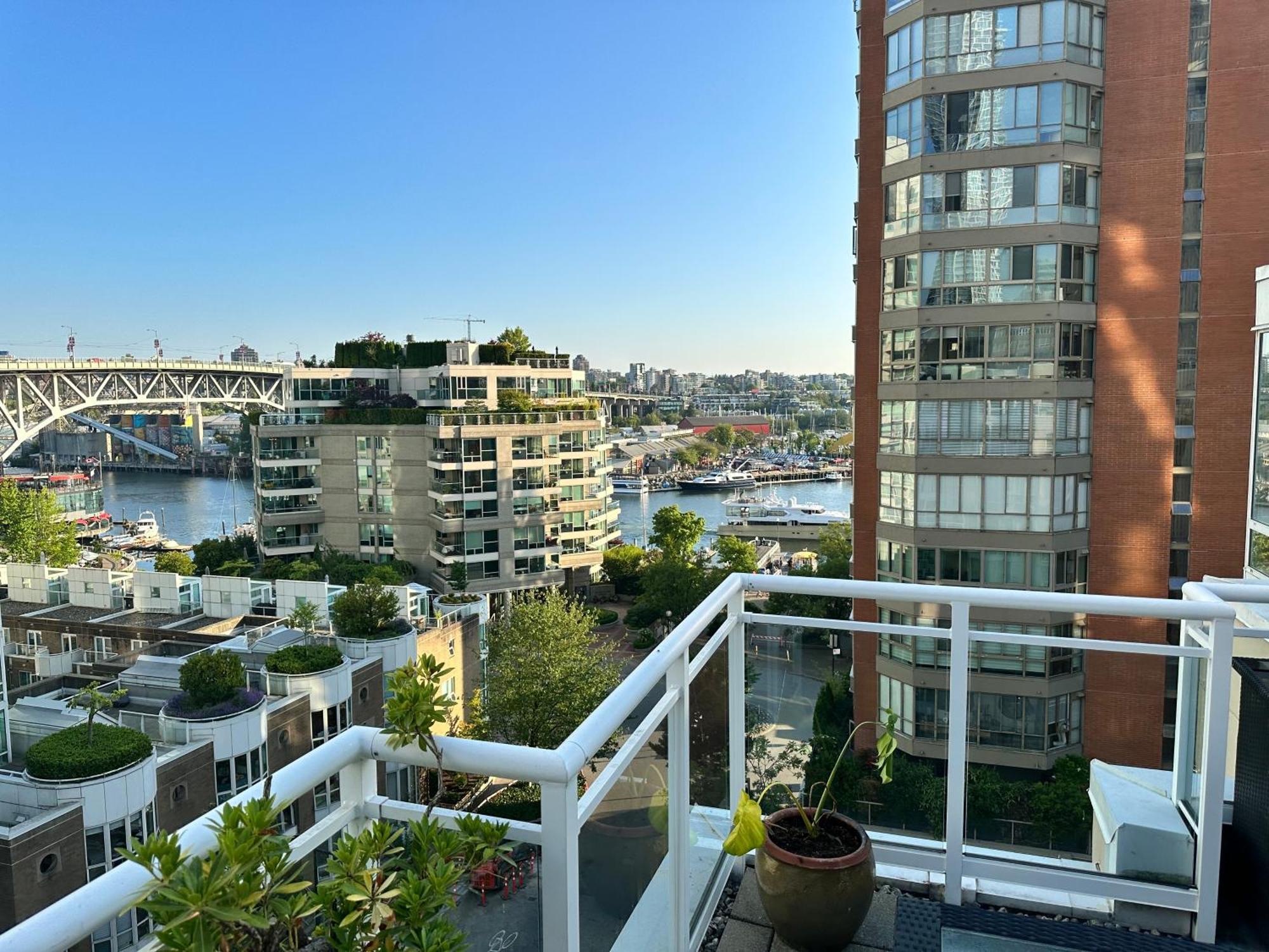 Penthouses Of Beach Ave Vancouver Kültér fotó