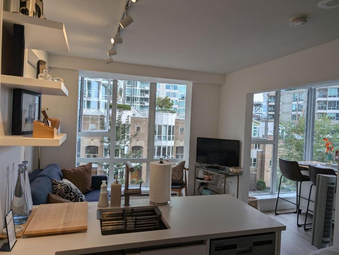 Penthouses Of Beach Ave Vancouver Kültér fotó